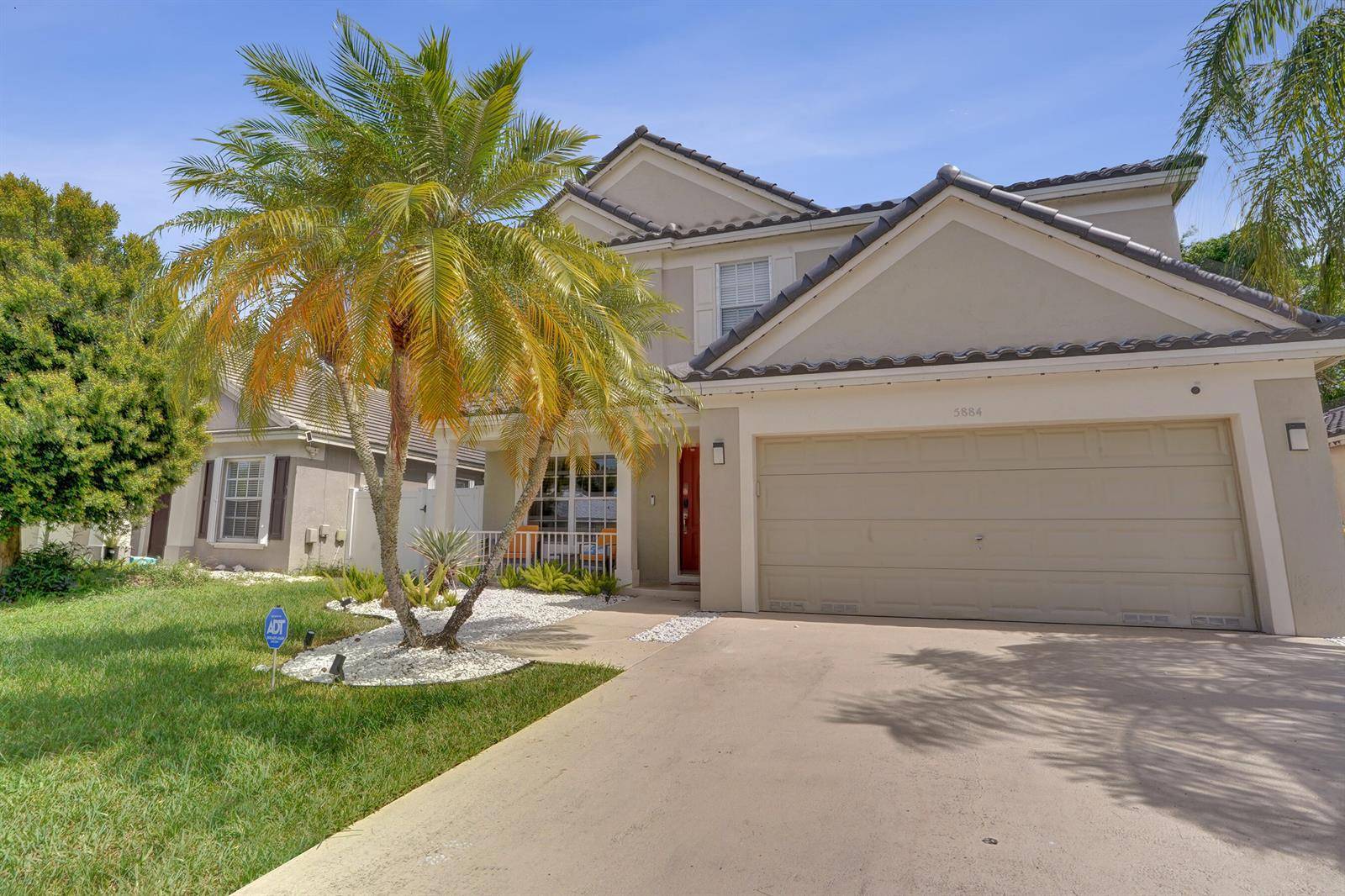 5884 N Plum BayTamarac - picture
