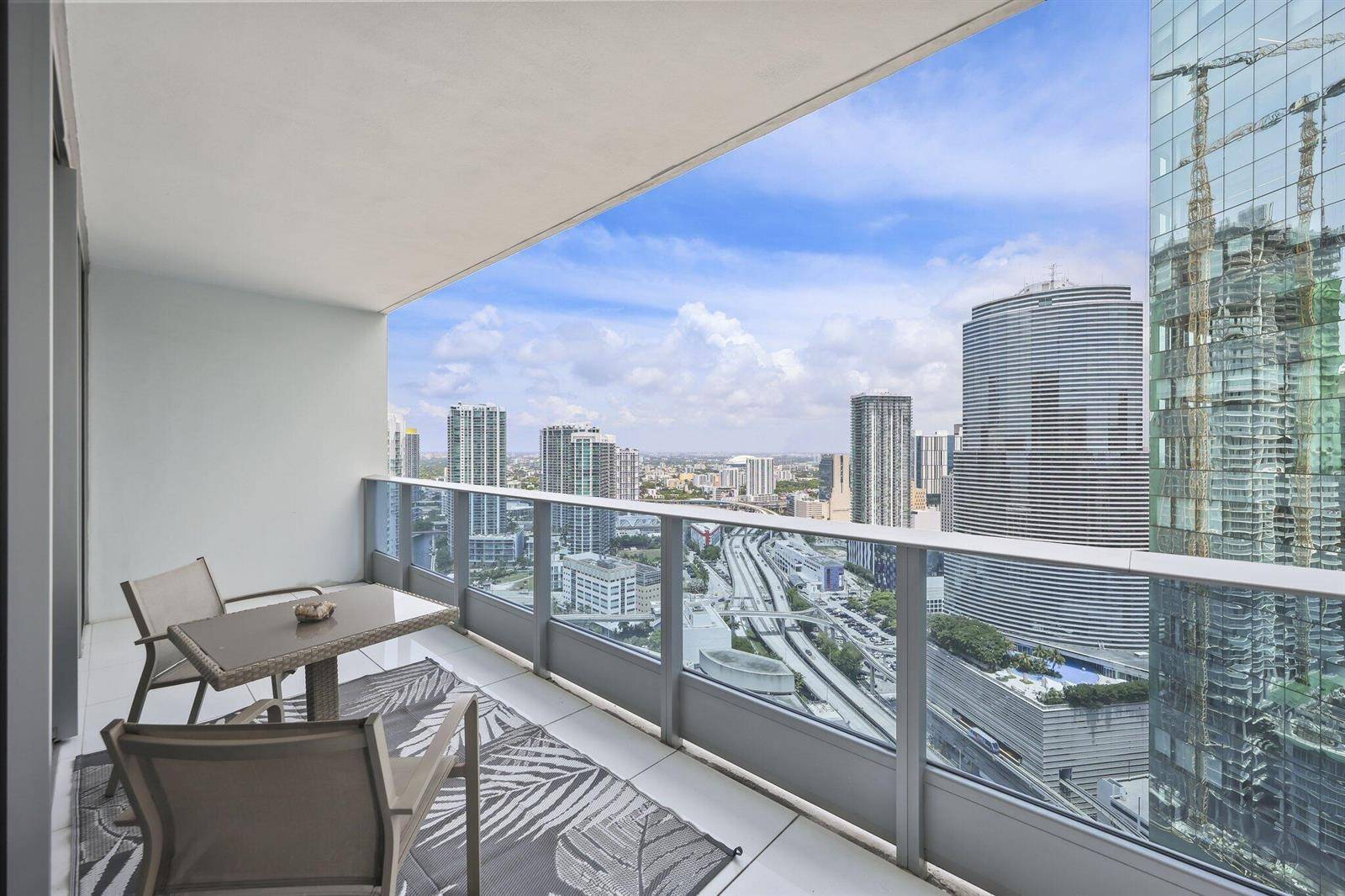 200 Biscayne BlvdMiami - EPIC WEST CONDO condo unit 3909 - picture