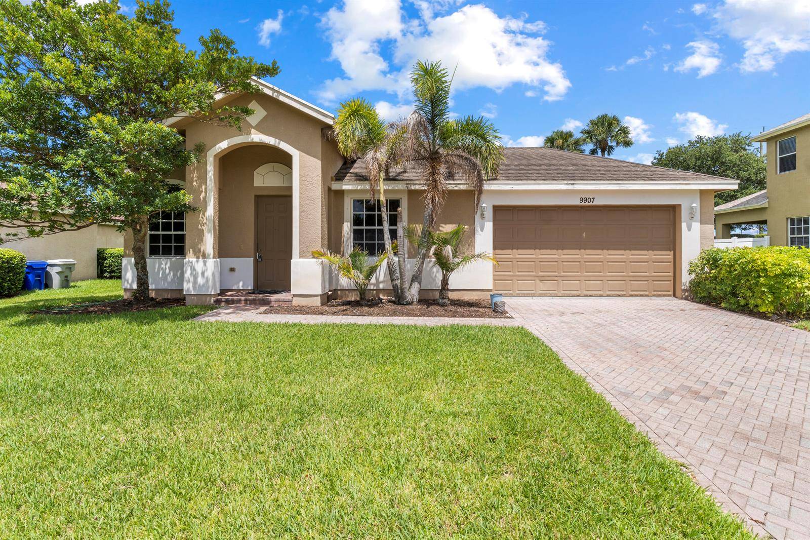 9907 E VeronaVero Beach - picture