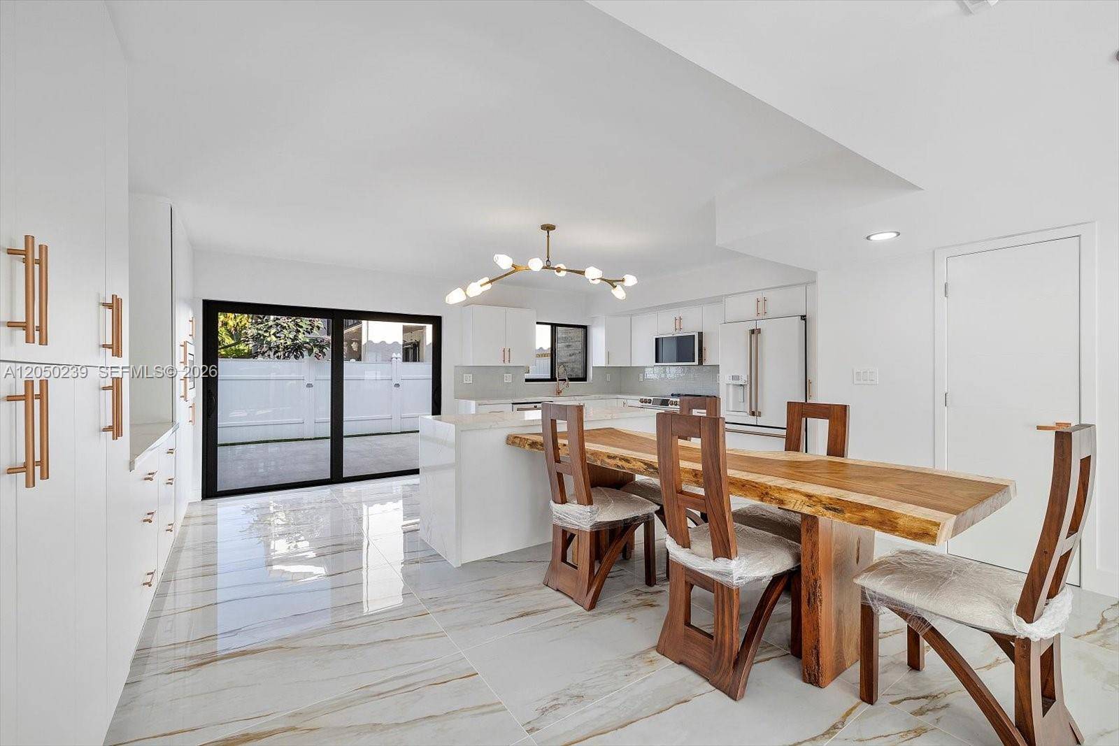 16449 NE 26 AveNorth Miami Beach - LAKEVIEW TOWNHOMES CONDO condo unit 16 - picture