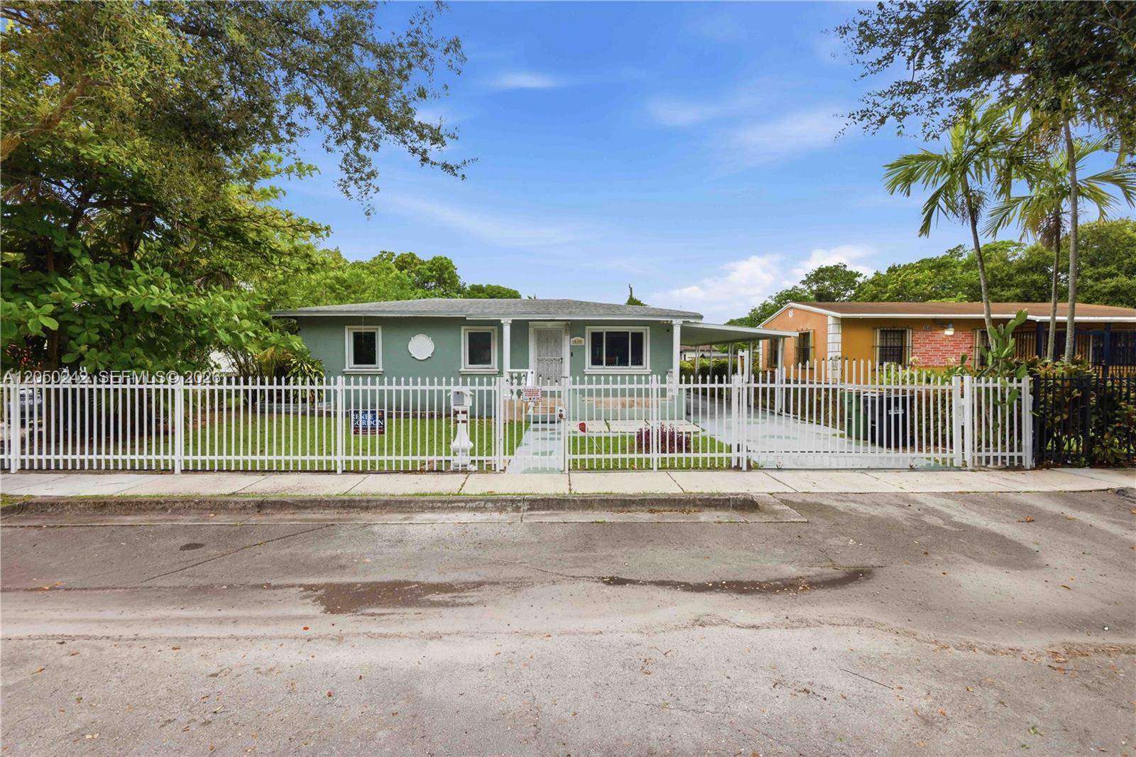 1630 NW 124th StNorth Miami - picture