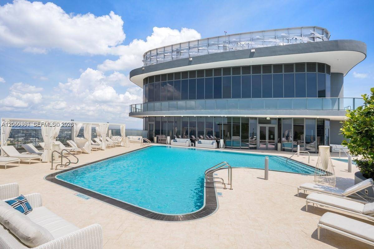 1000 Brickell PlazaMiami - BRICKELL FLATIRON CONDO condo unit 3308 - picture