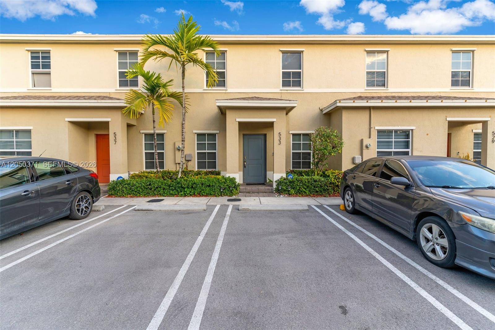 533 NE 5th PlFlorida City - picture