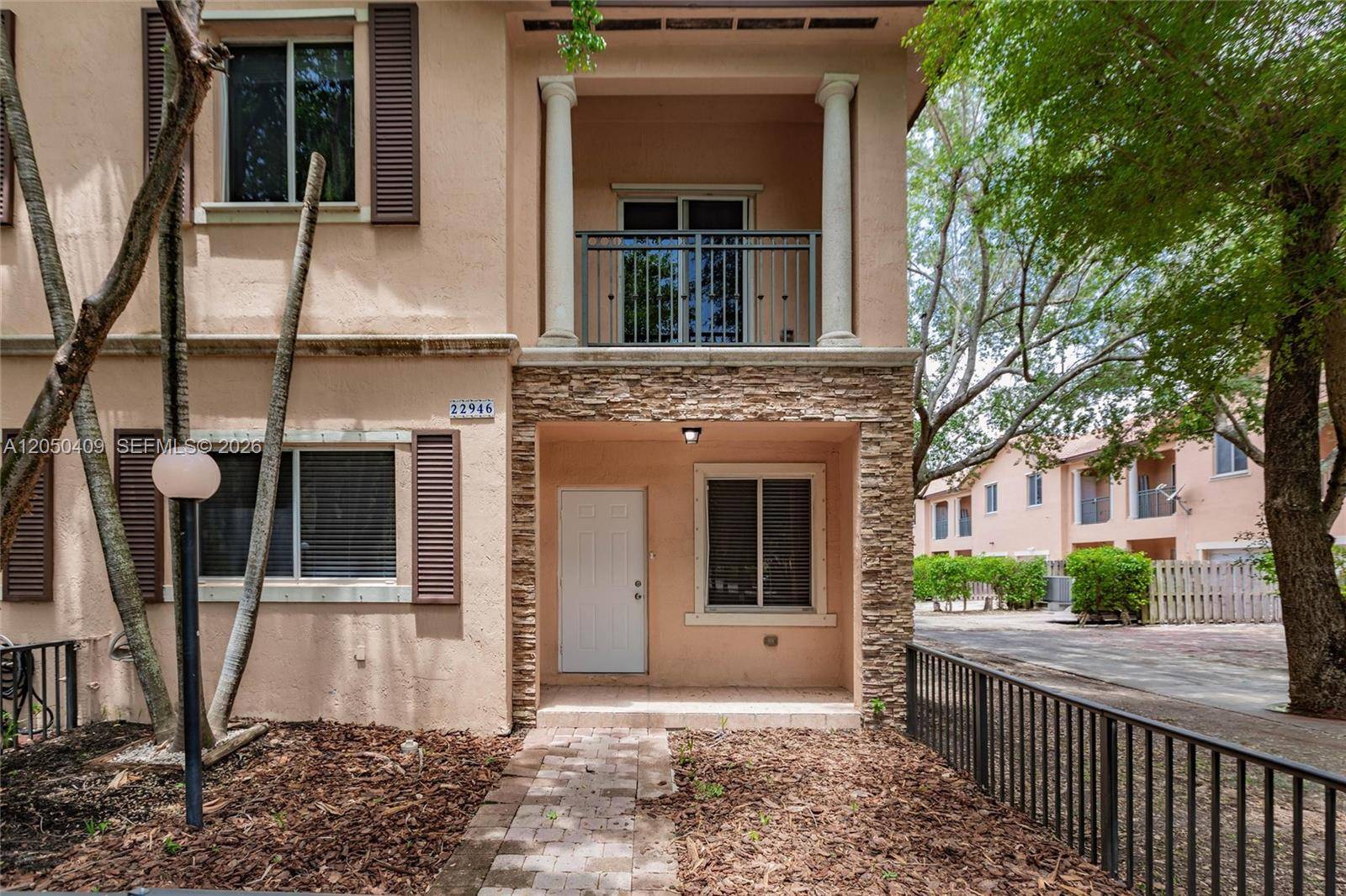 22946 SW 112th PlMiami - picture