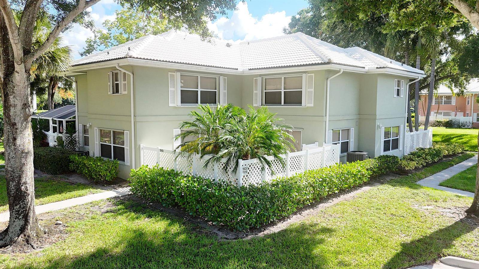 1919 HartfordWest Palm Beach - picture