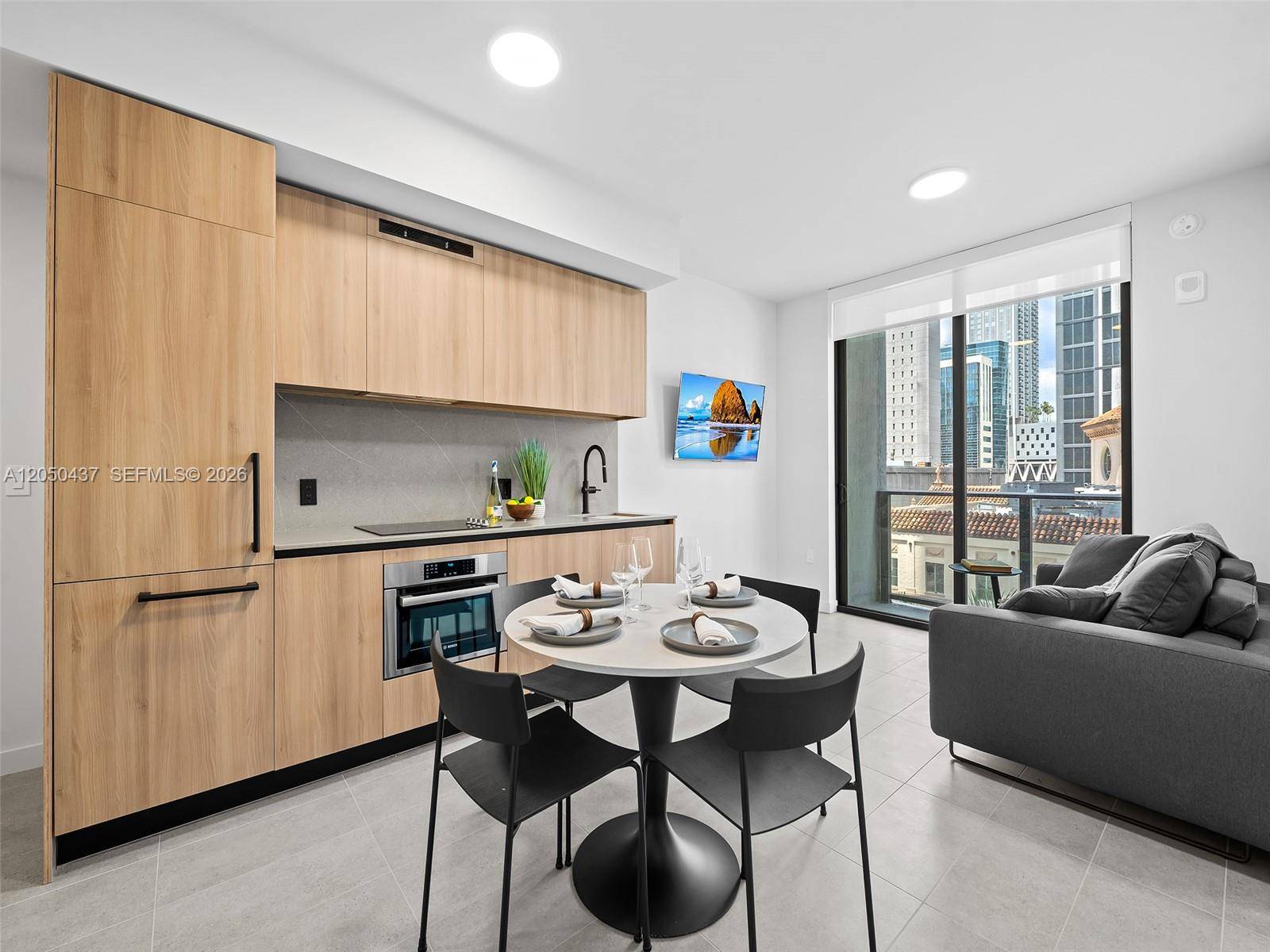 121 NE 5th StMiami - Condo 5+ Stories,Condo condo unit 3706 - picture