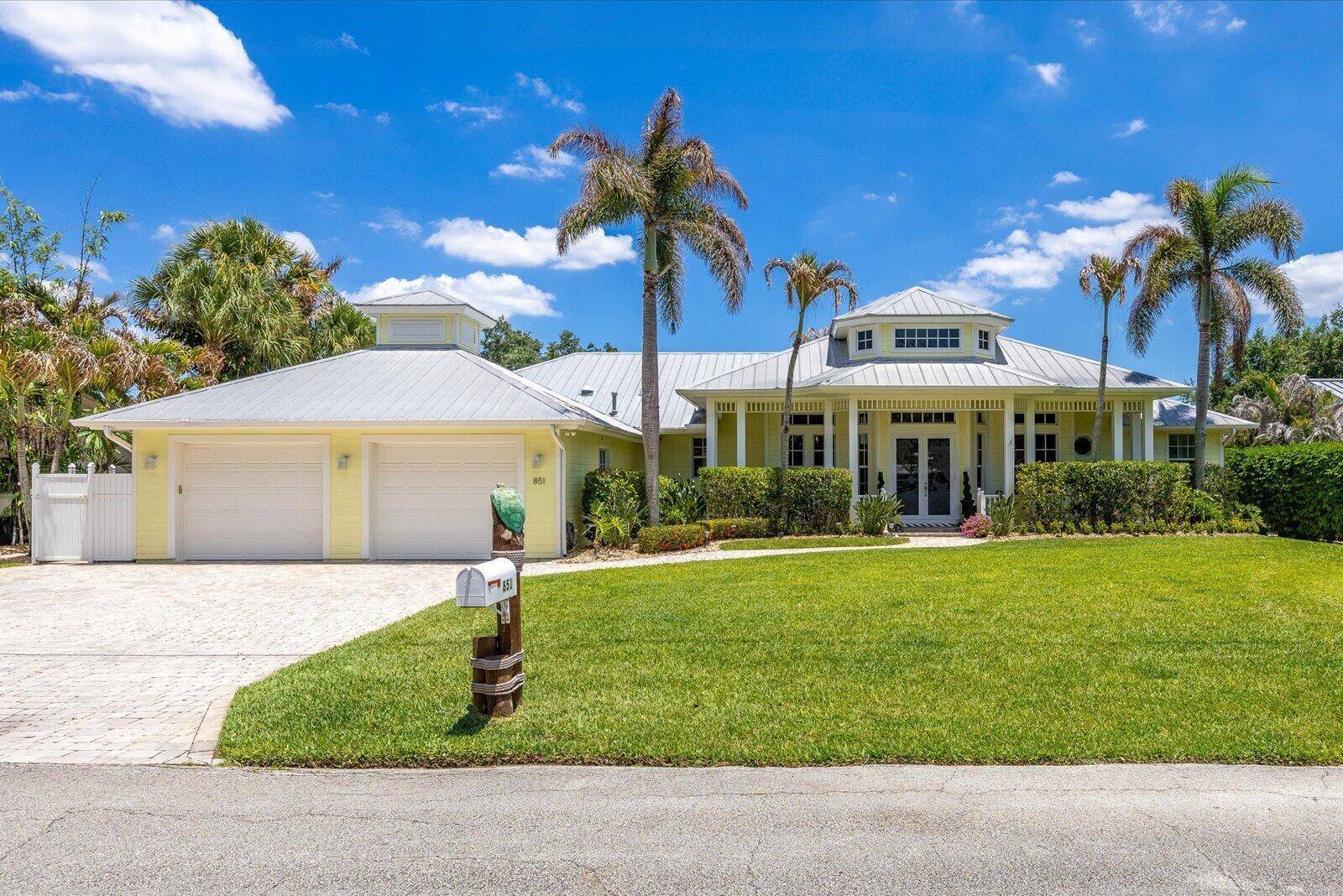 851 SW Pine TreePalm City - picture