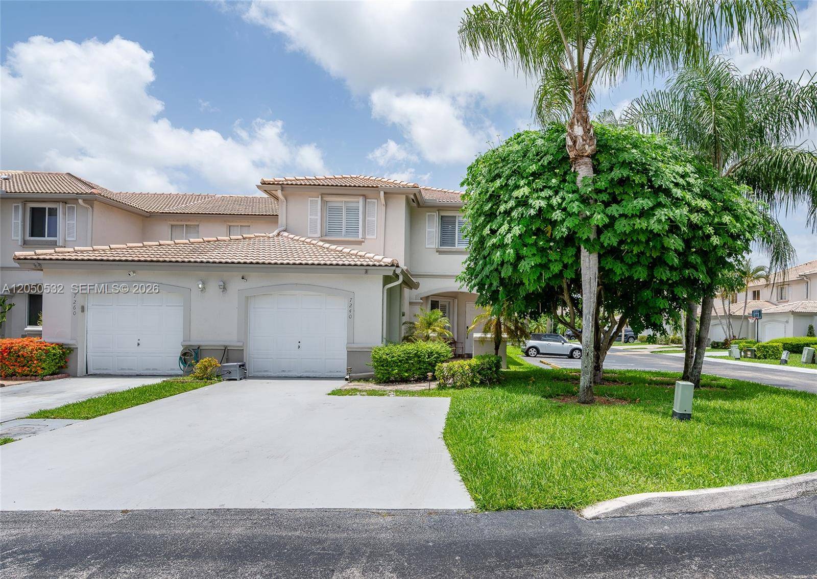 7240 SW 162nd CtMiami - picture