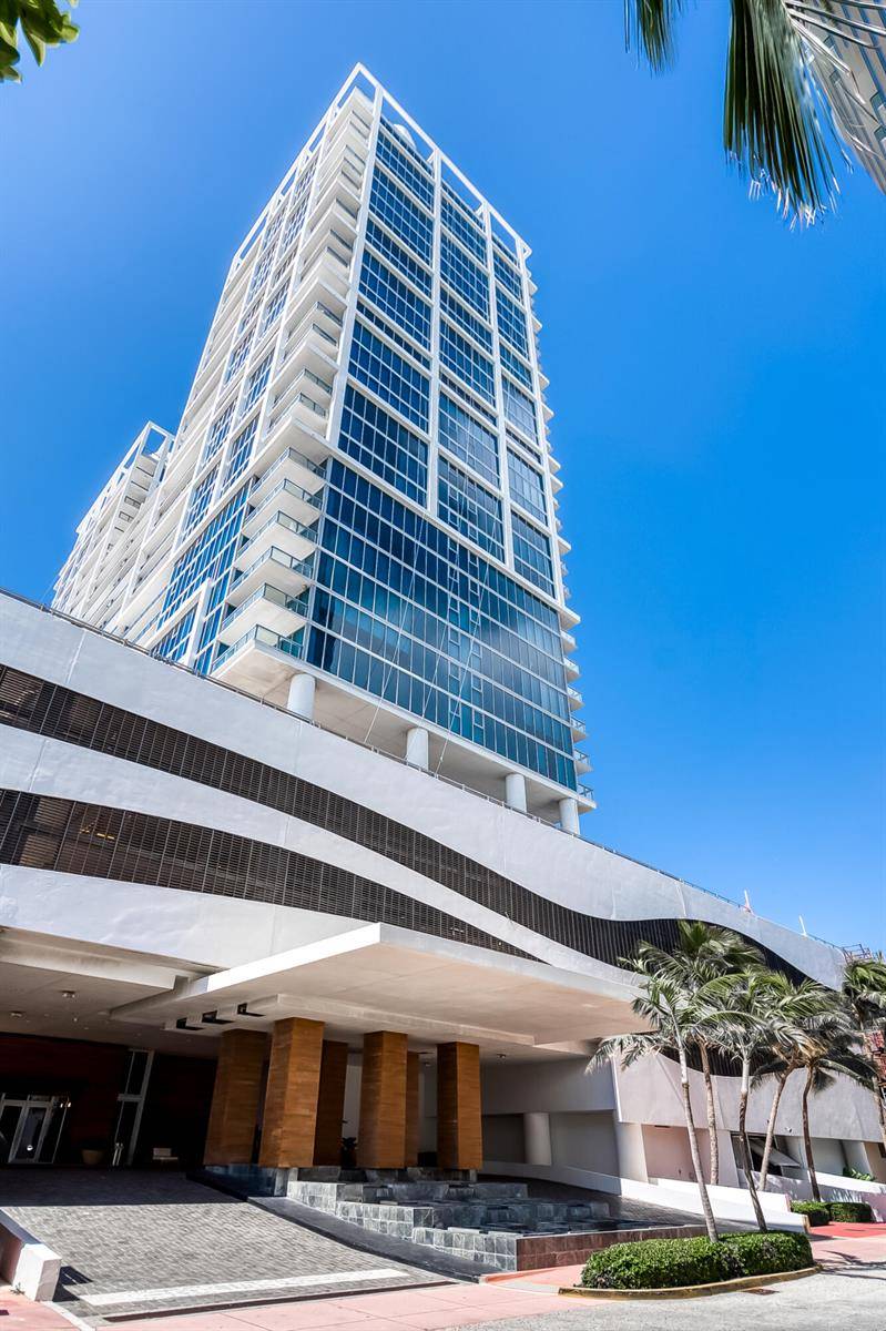 6899 CollinsMiami Beach - NORTH CARILLON BEACH CONDO condo unit 1409 - picture
