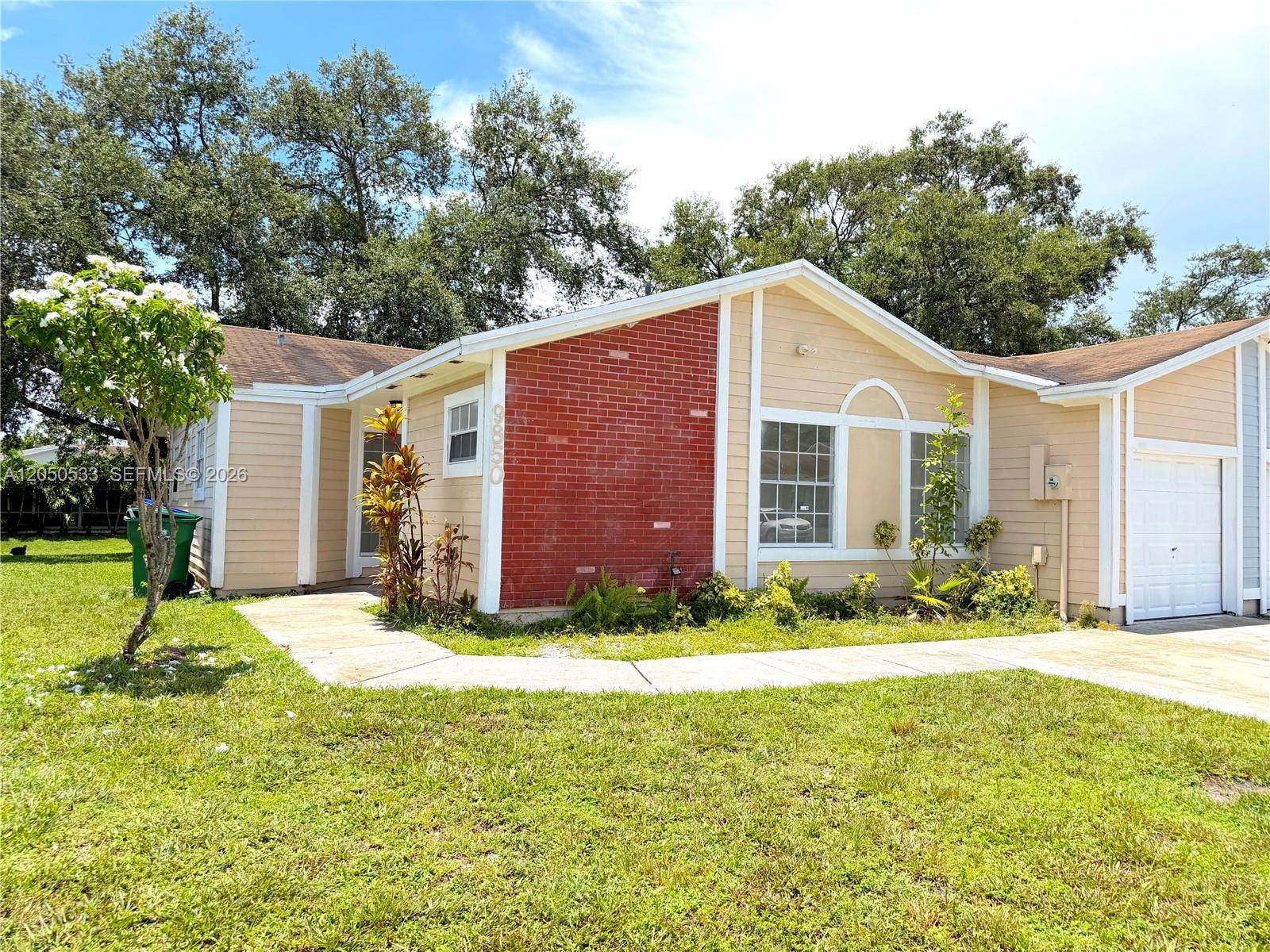 9850 W Heather LnMiramar - picture