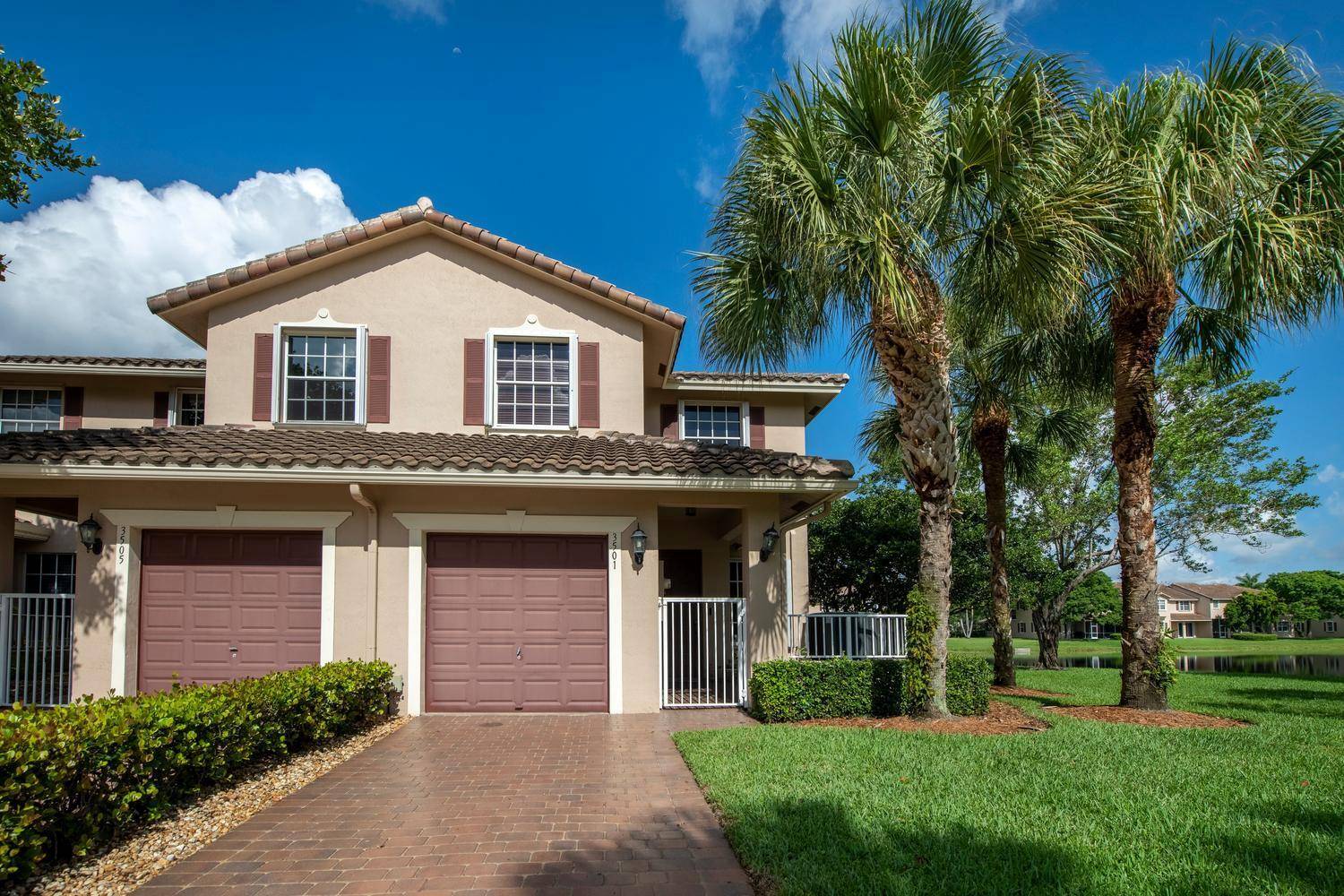 3501 LakesideDavie - picture