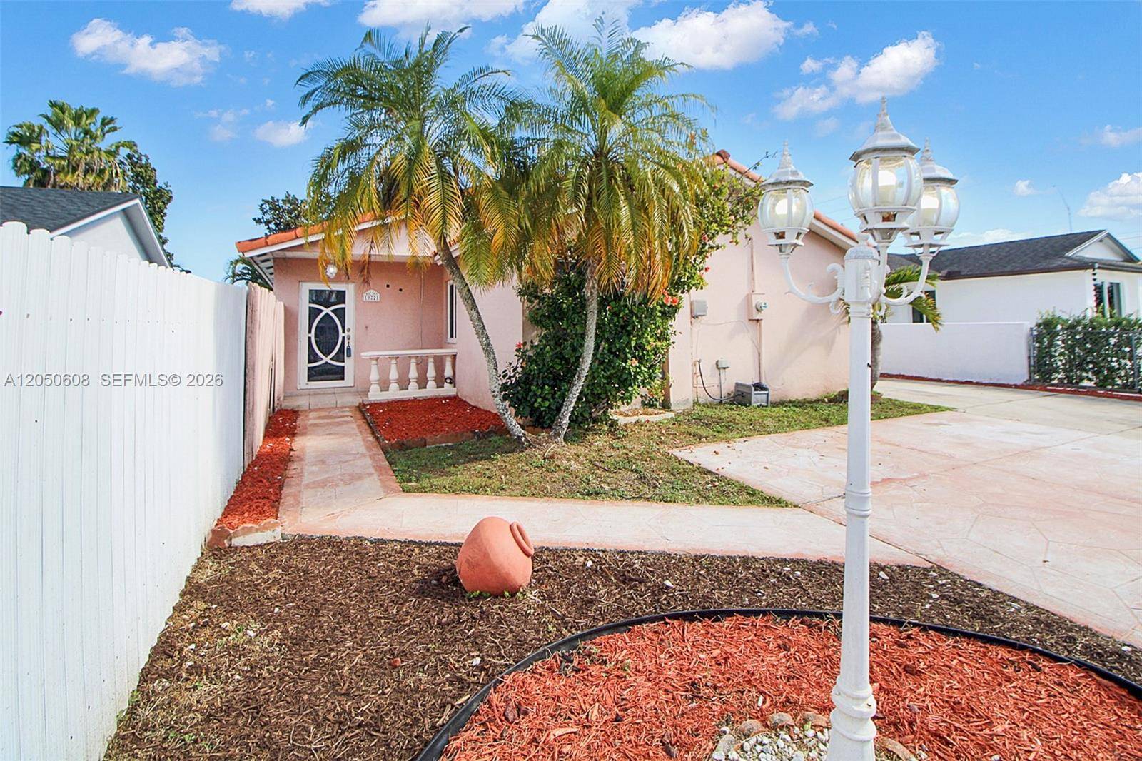 19721 SW 122nd PlMiami - picture