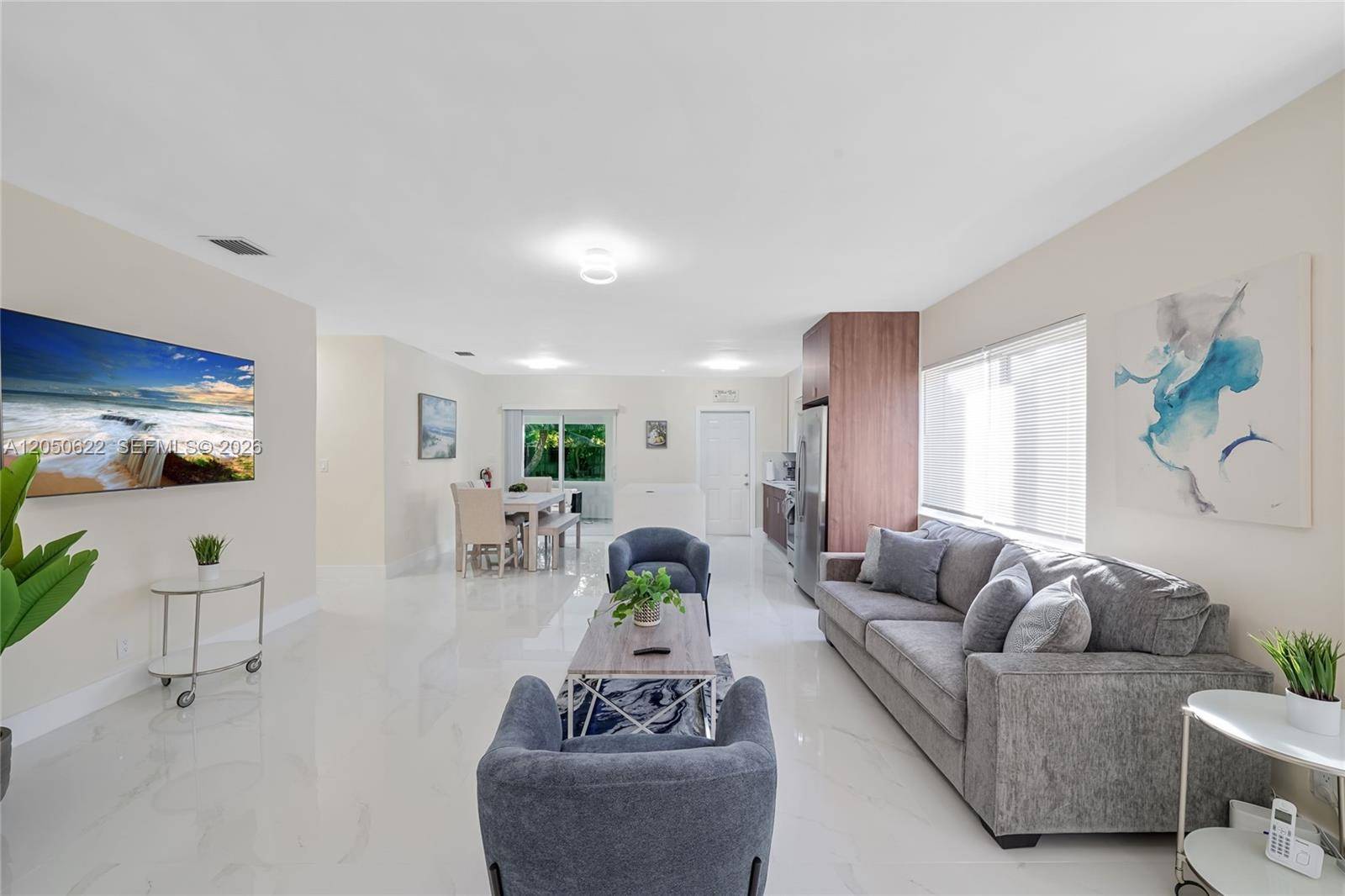 1021 NE 3rd AveFort Lauderdale - picture
