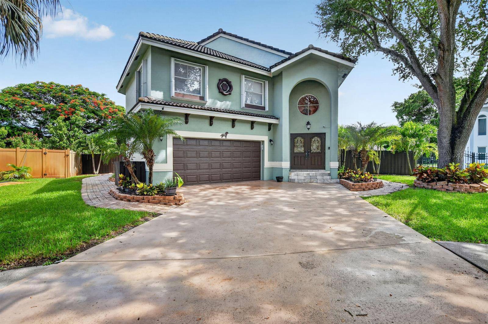 5901 NW 58thParkland - picture