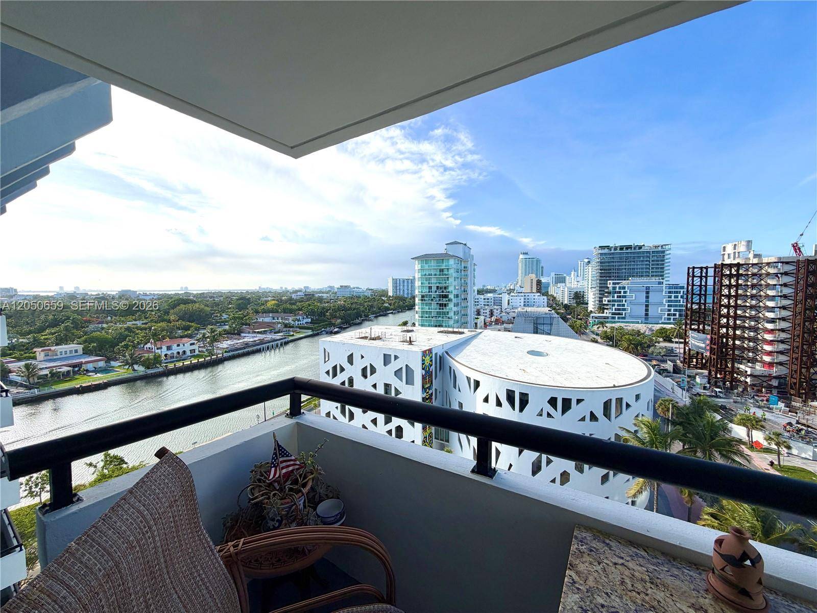 3200 Collins AveMiami Beach - Apartments-Annual,Apartment condo unit 10-1 - picture