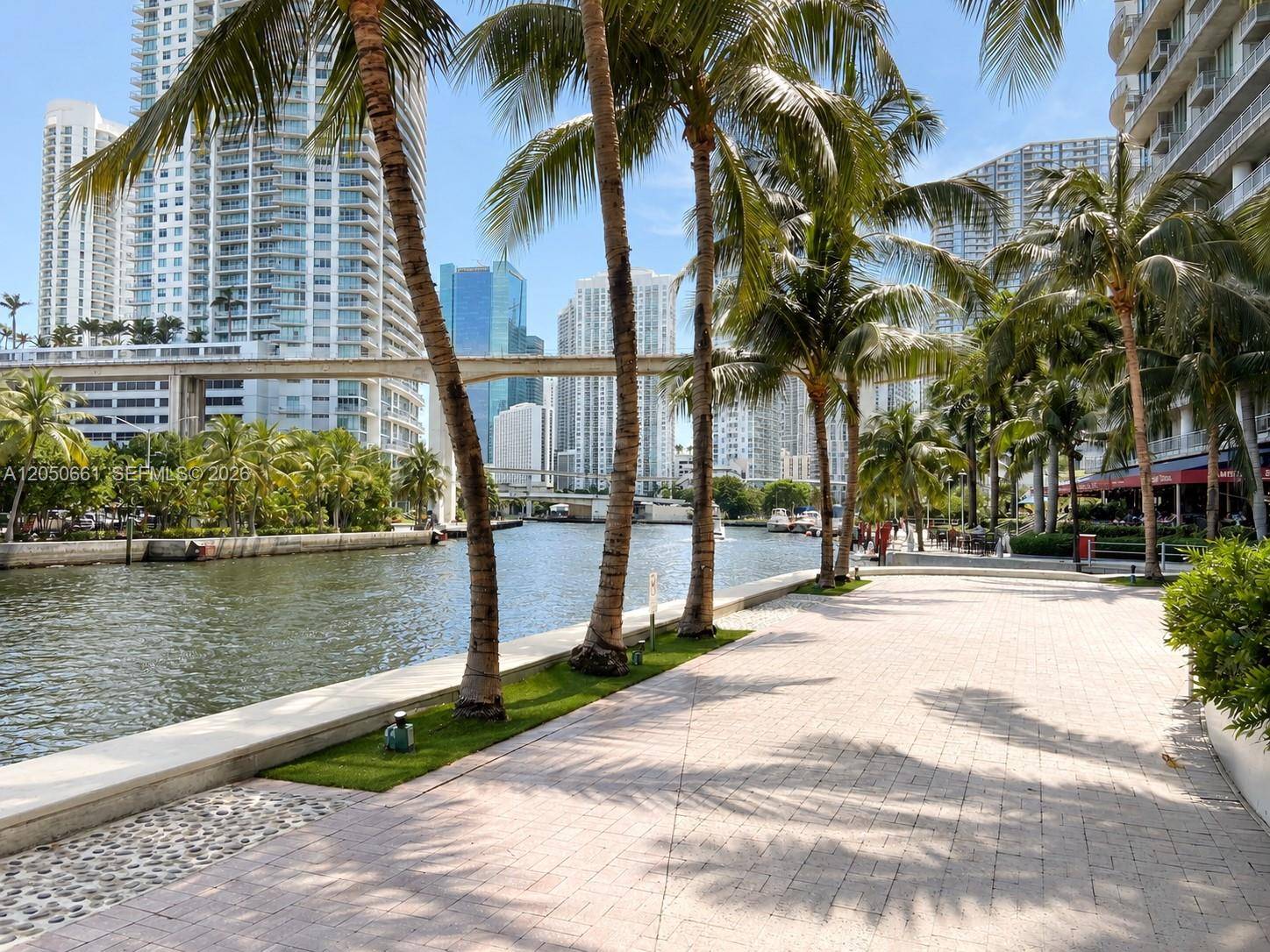 185 SW 7th StMiami - Condo 5+ Stories,Condo condo unit 3704 - picture