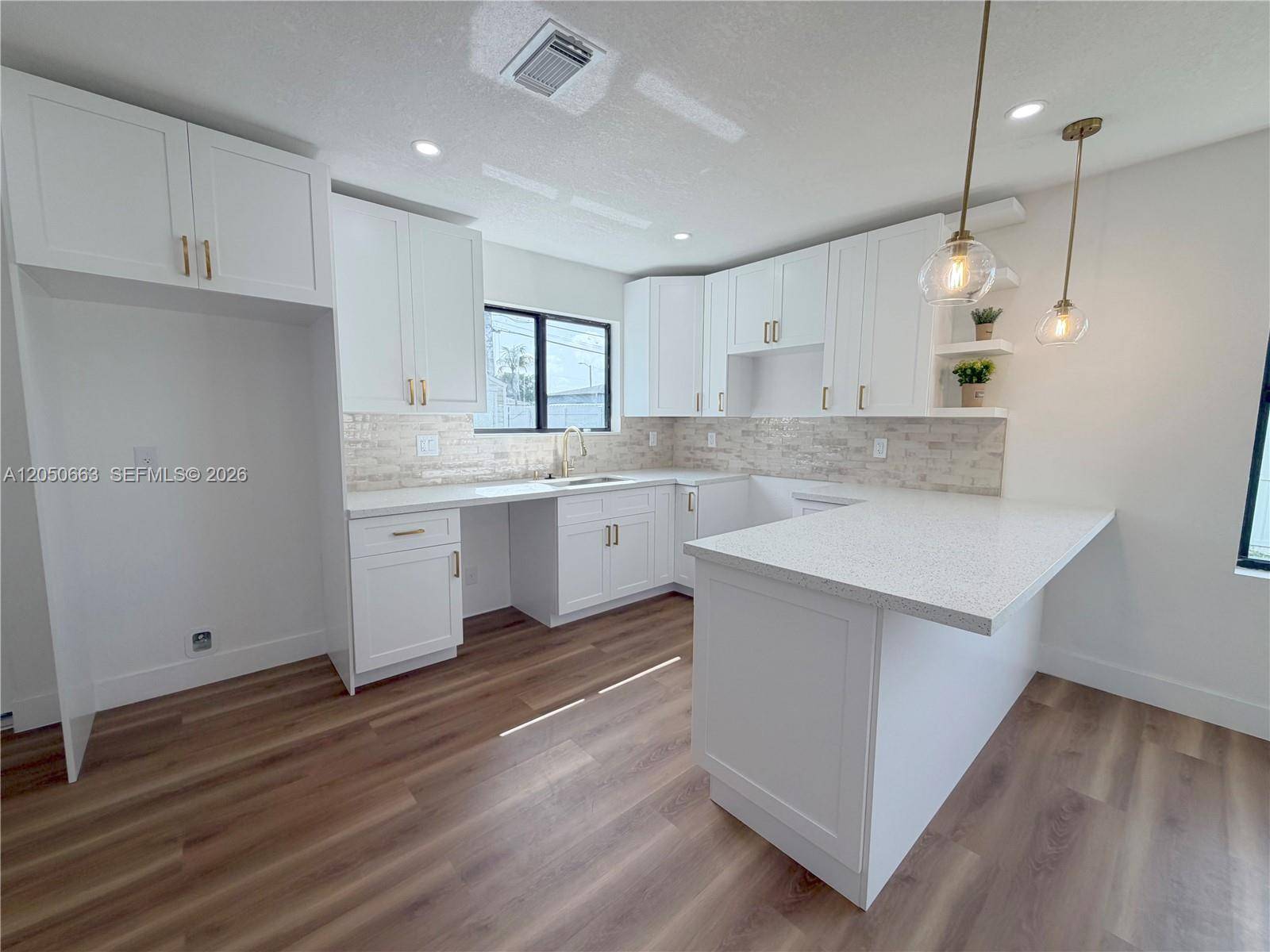 14740 Polk StMiami - picture