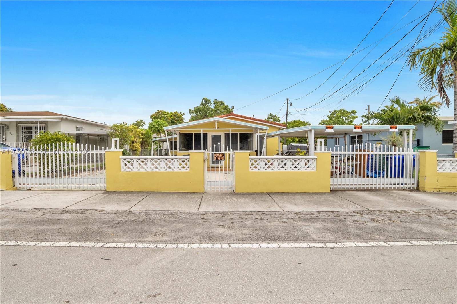 1052 NW 25th AveMiami - picture