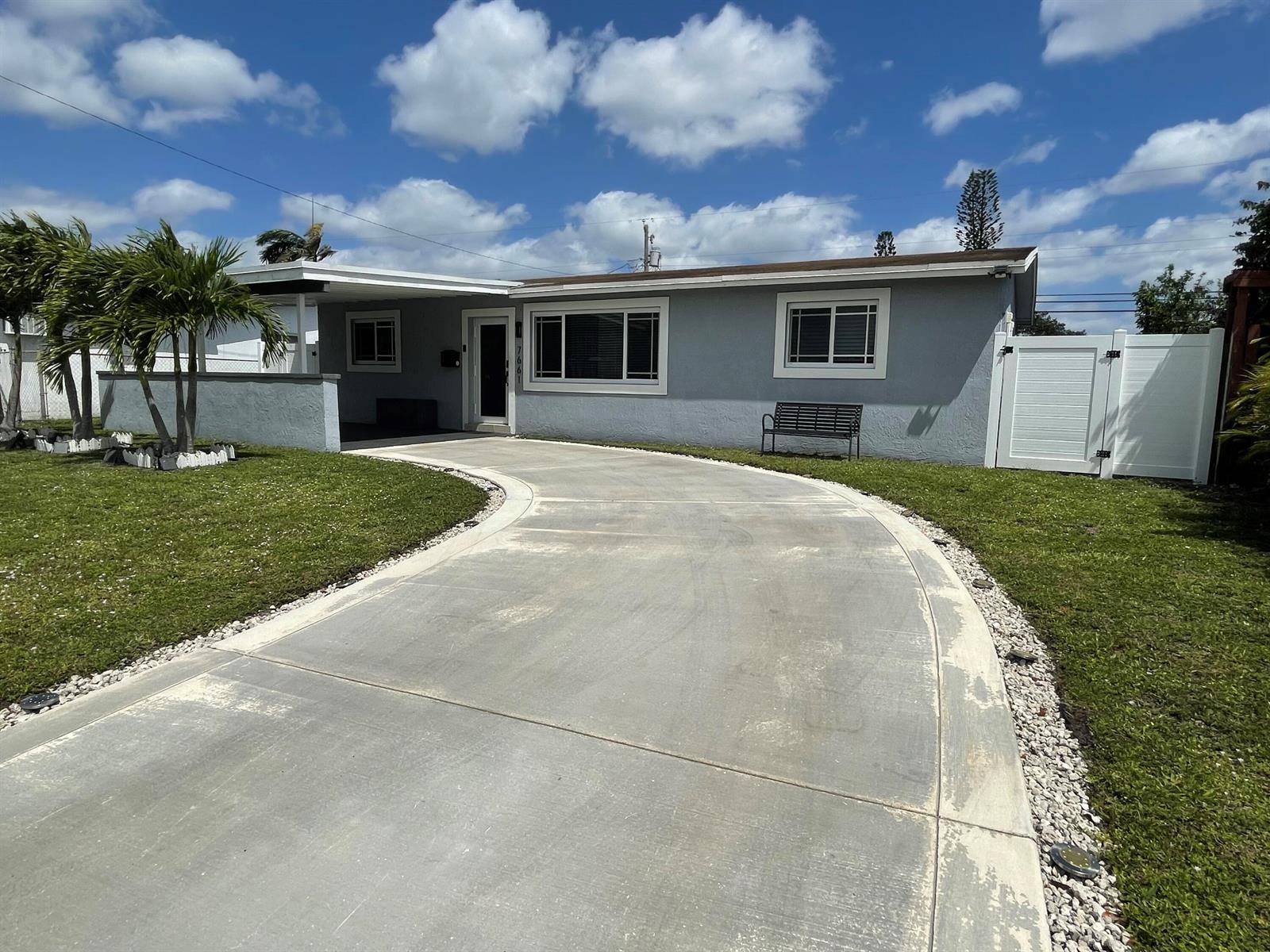 7661 FarragutHollywood - picture