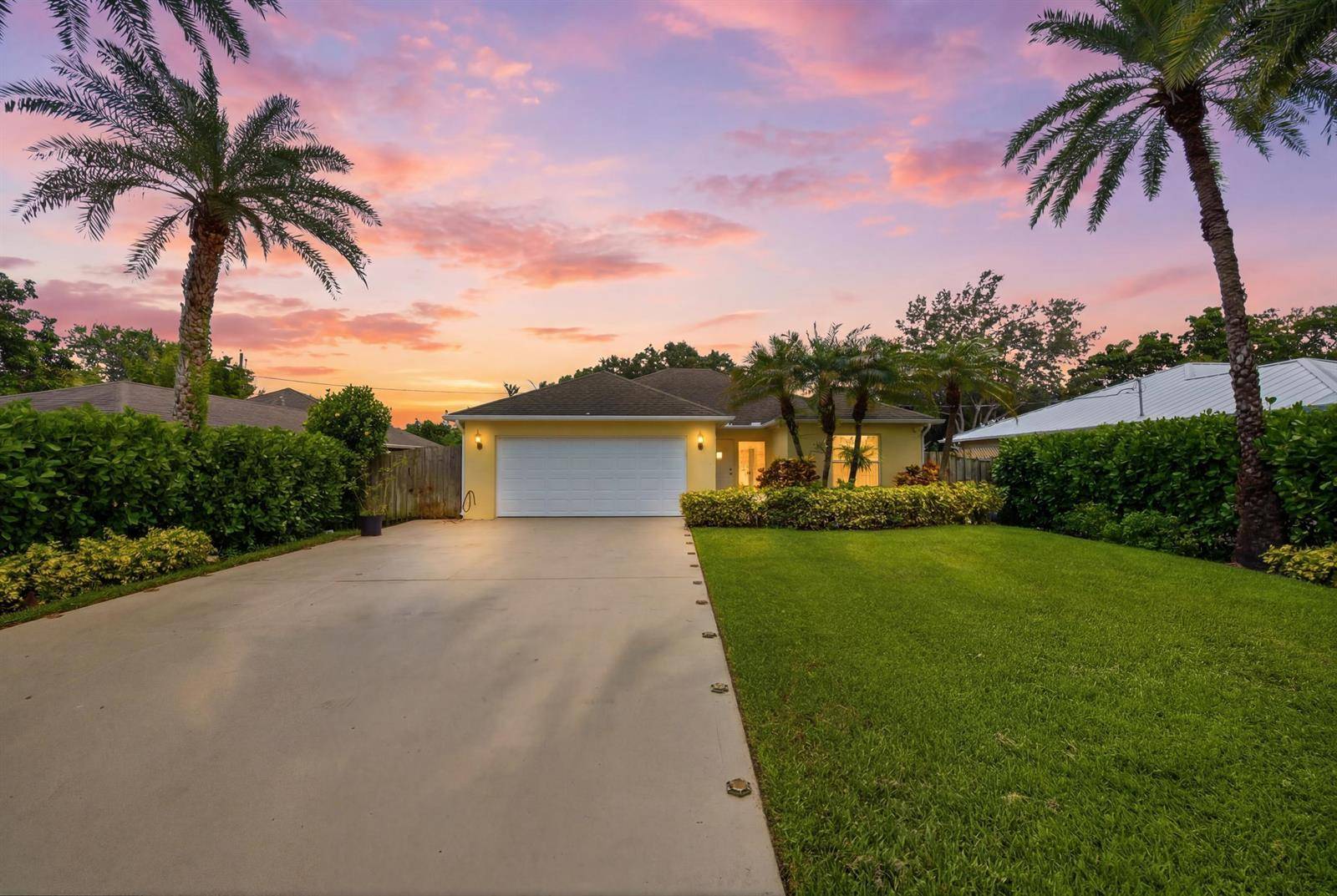 3772 SE UpperStuart - picture
