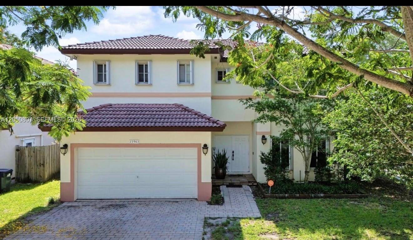22963 SW 113th PsgeMiami - picture
