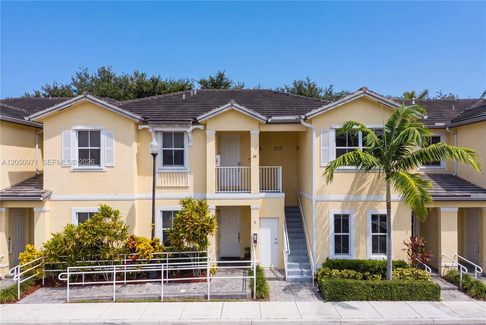 112 SE 28th TerHomestead - FIJI CONDO NO 1 condo unit 26 - picture