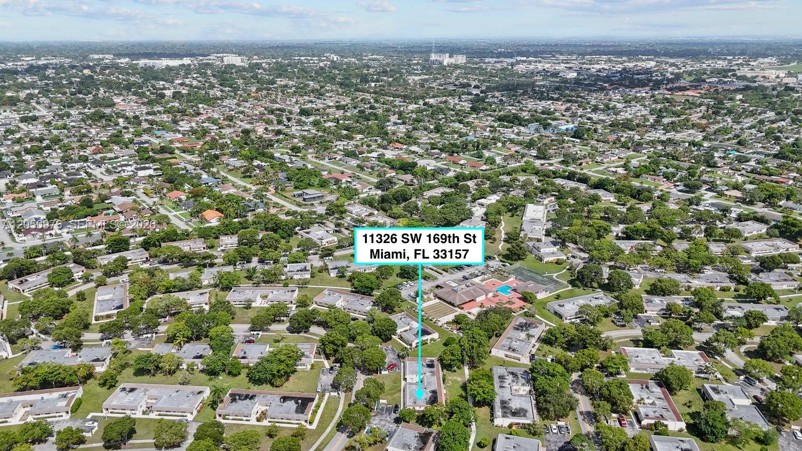 11326 SW 169th StMiami - GREEN HILLS PARK WEST NO condo unit V3944 - picture