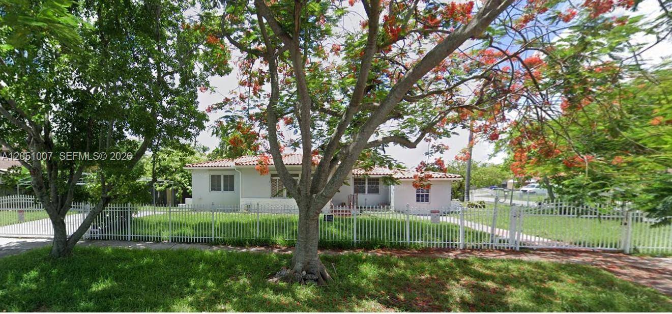 6440 NW 2nd StMiami - picture