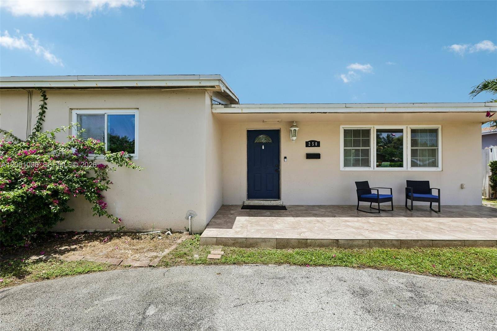 250 N 66th AveHollywood - picture