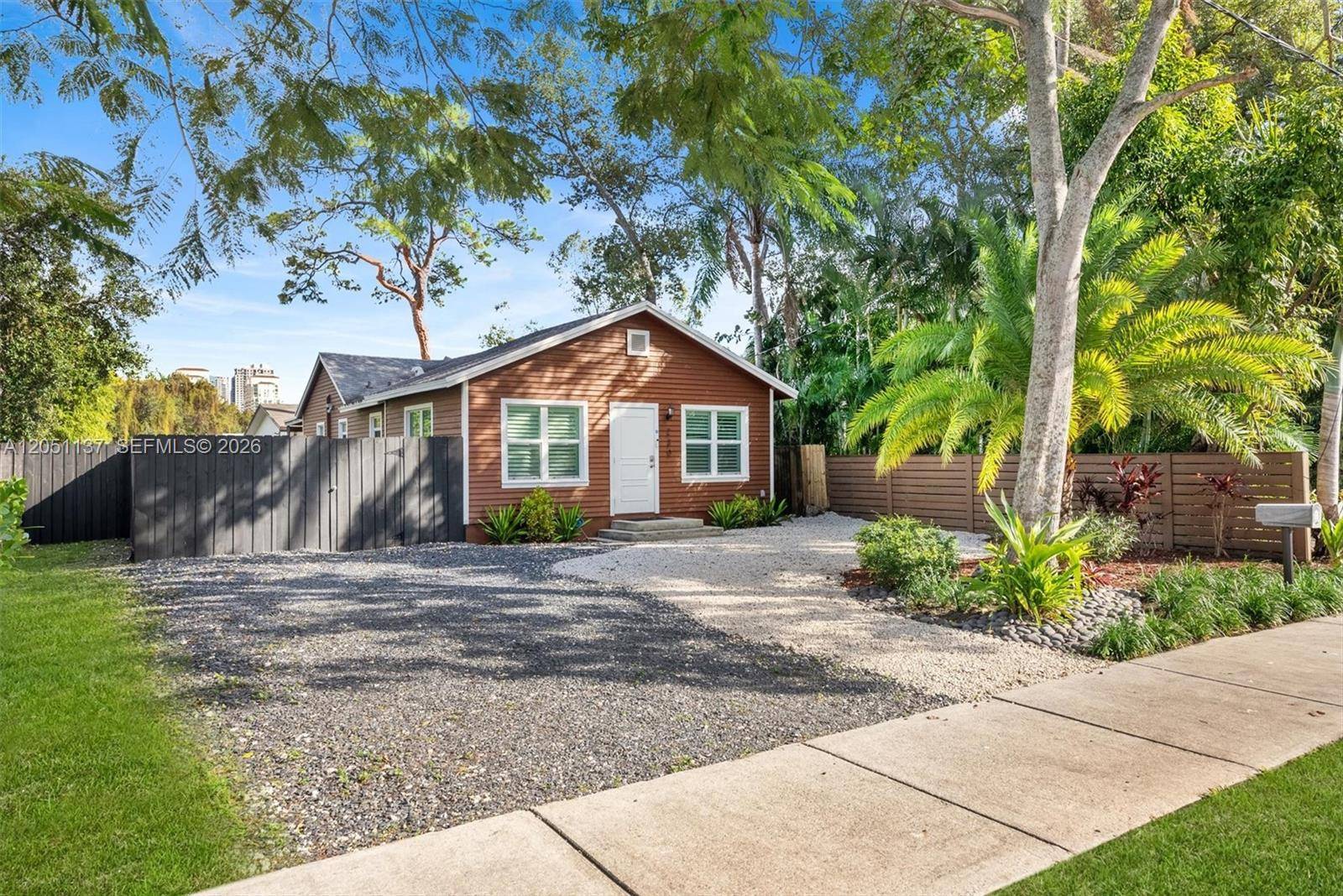 230 SW 12th AveFort Lauderdale - picture