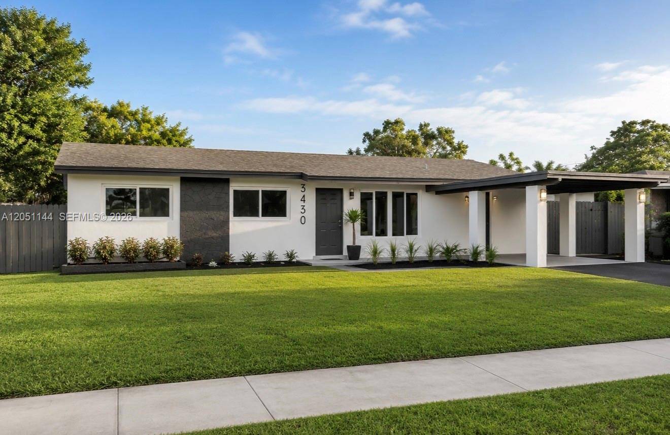3430 SW 17th StFort Lauderdale - picture