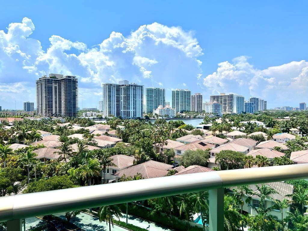 19370 Collins AveSunny Isles Beach - Condo/Co-Op/Seasonal,Condo condo unit 918 - picture