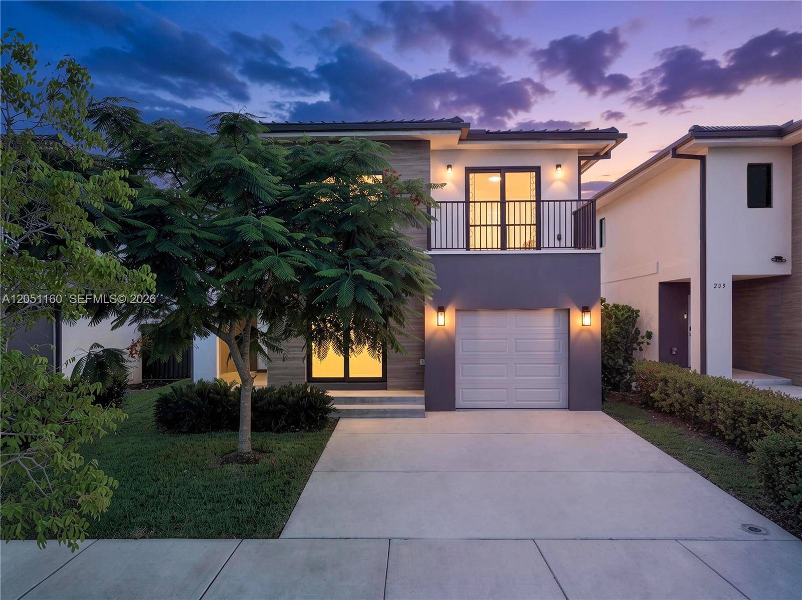 205 NW 12th CtFlorida City - picture