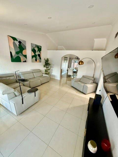 10350 SW 208th TerCutler Bay - picture