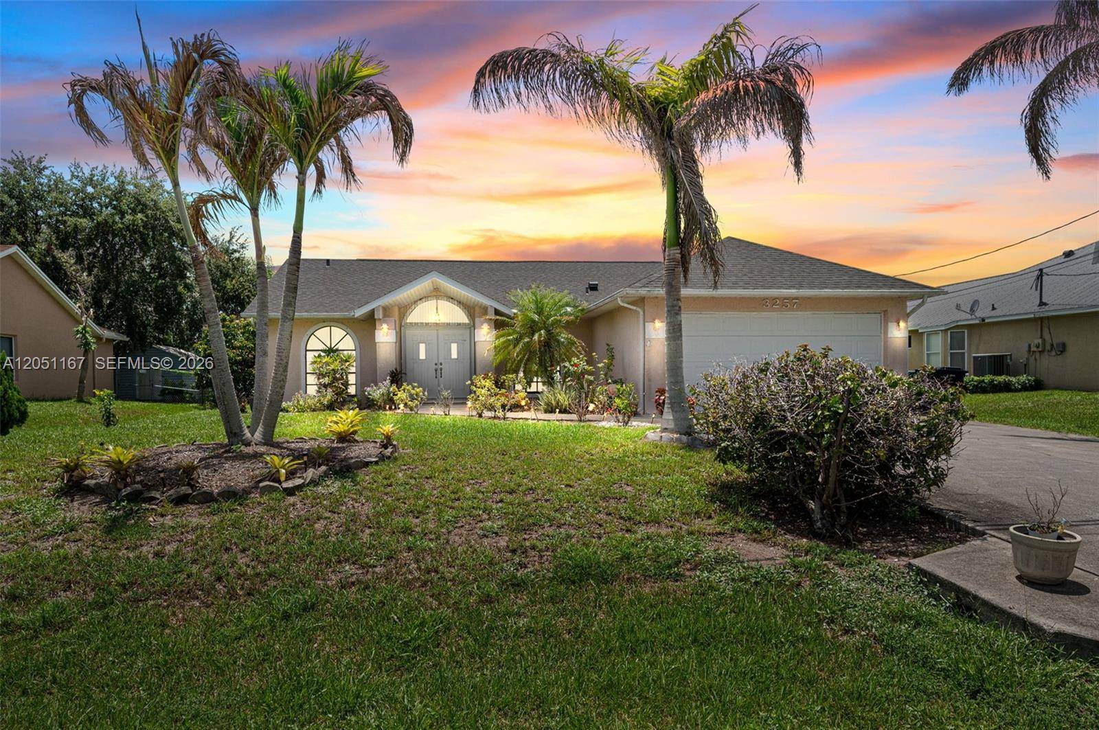 3257 SE Pinto StPort St. Lucie - picture