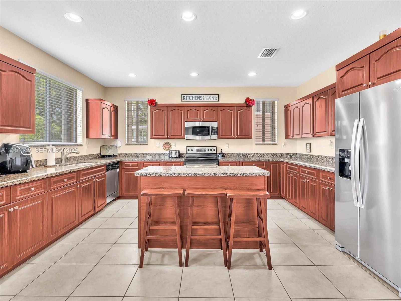 912 NW 204th StMiami Gardens - picture