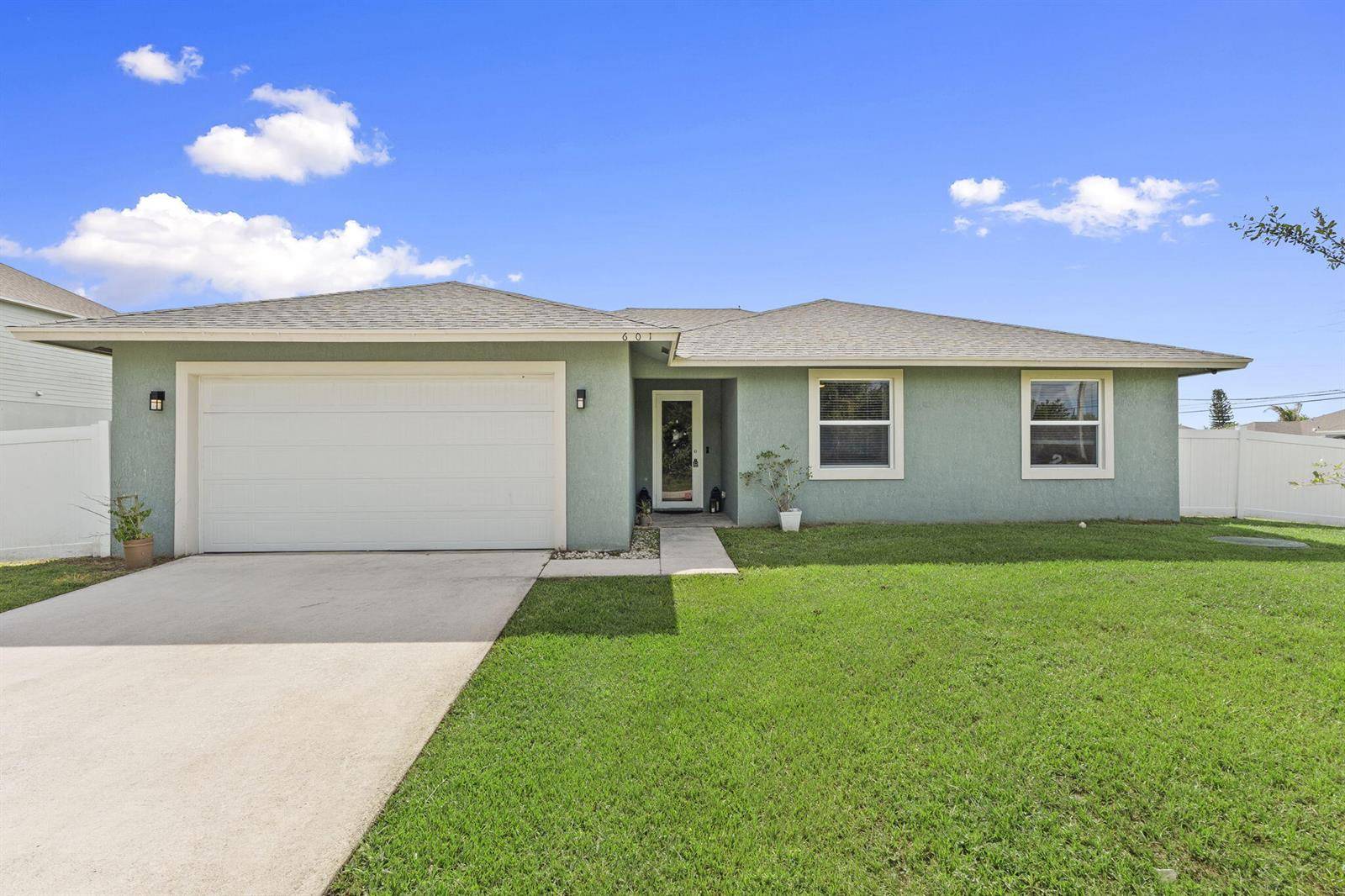 601 SW S QuickPort St. Lucie - picture