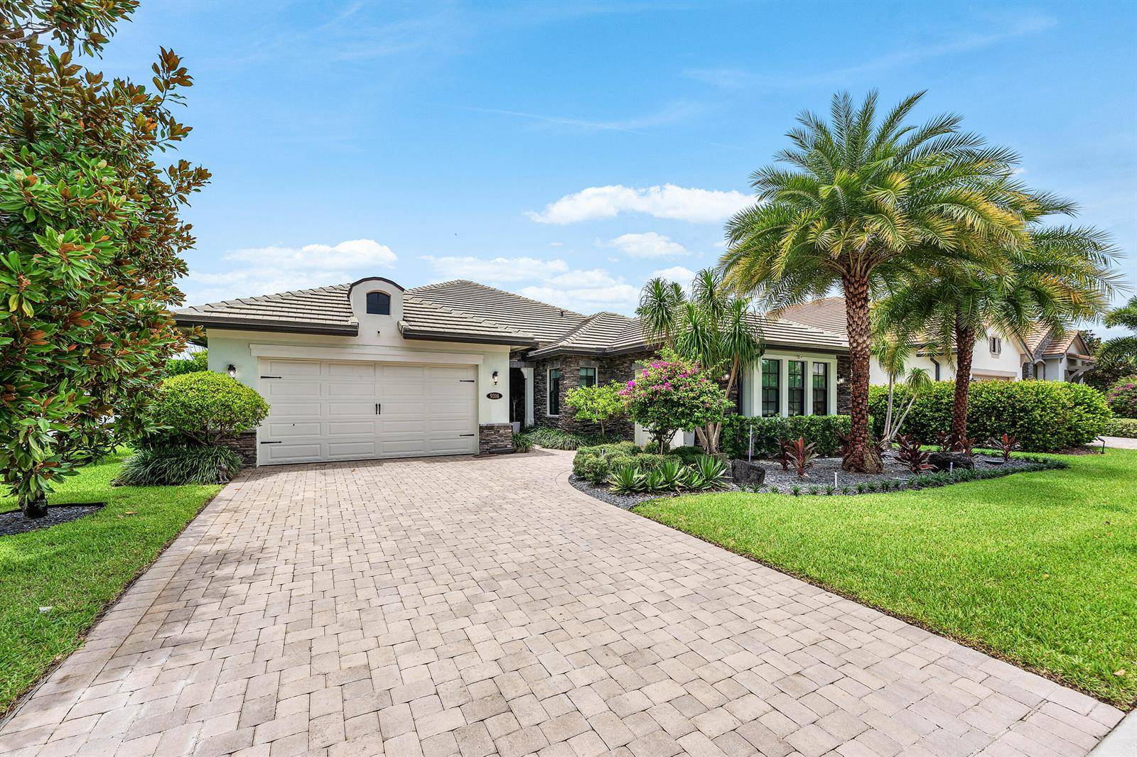 9316 Grand PrixBoynton Beach - picture