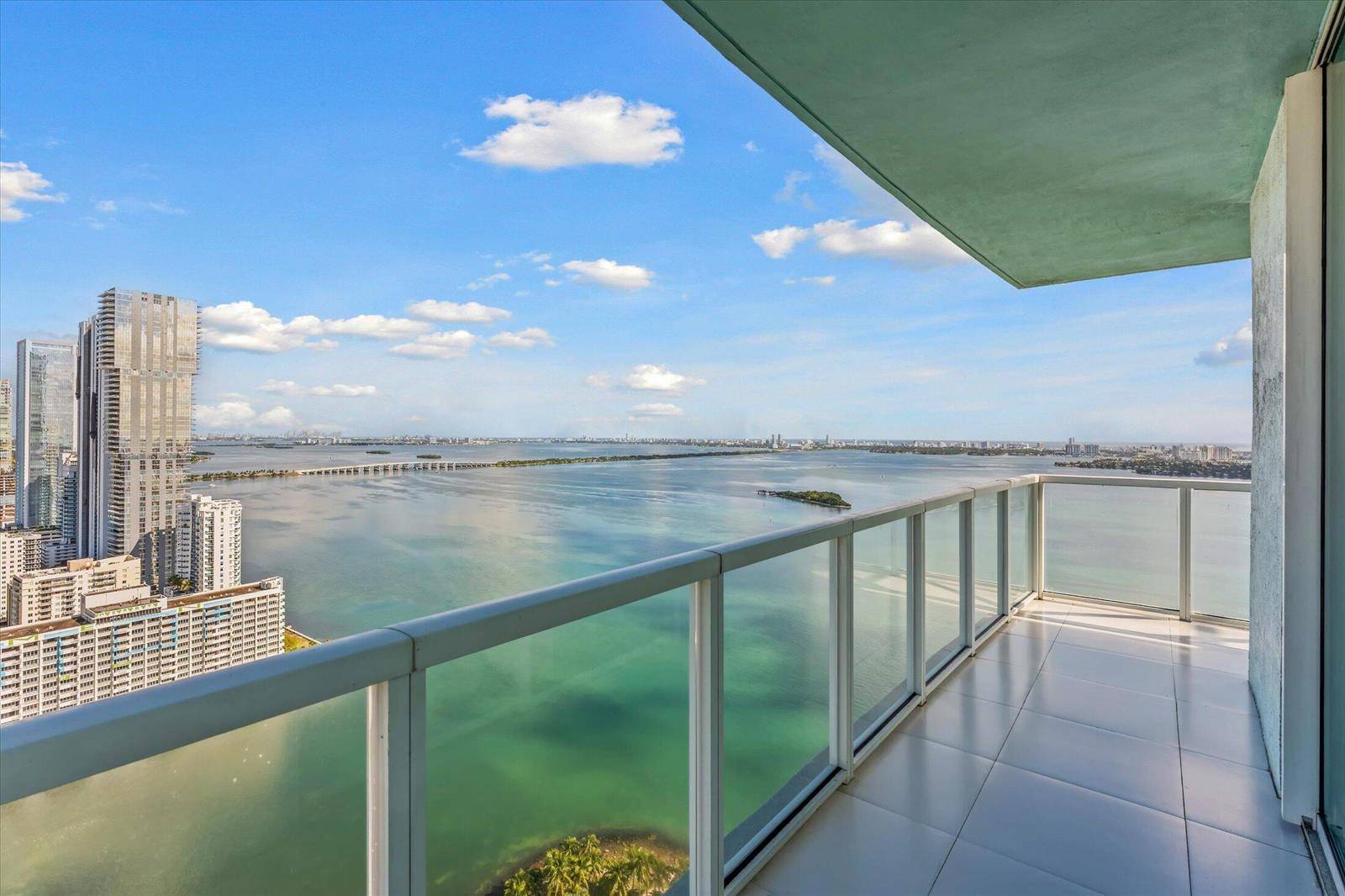 1900 N BayshoreMiami - QUANTUM ON THE BAY CONDO N condo unit 3702 - picture
