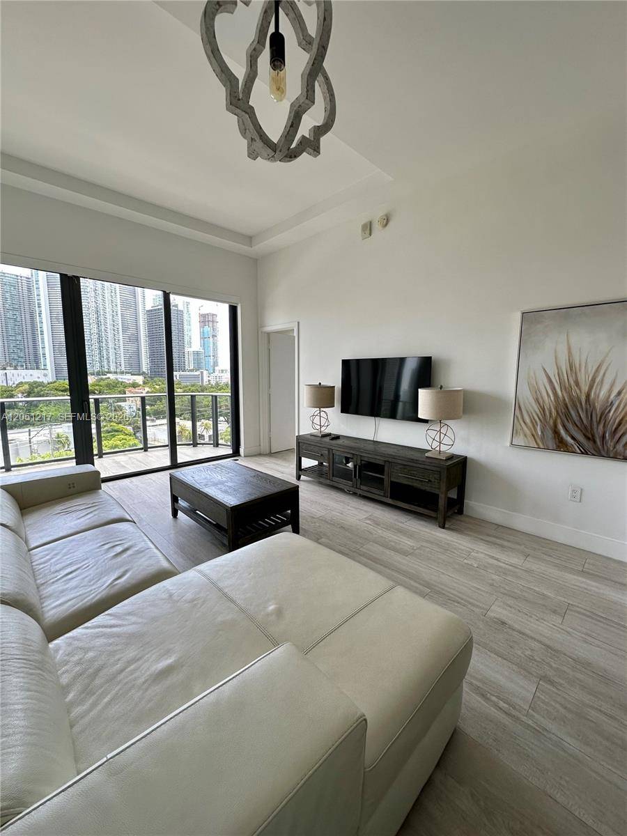 121 NE 34th StMiami - 3401 MIDTOWN CONDO condo unit L605 - picture