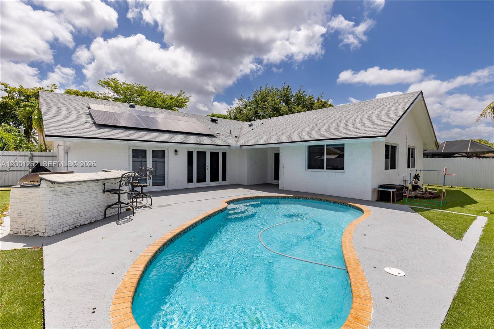 2400 NW 103rd AvePembroke Pines - picture