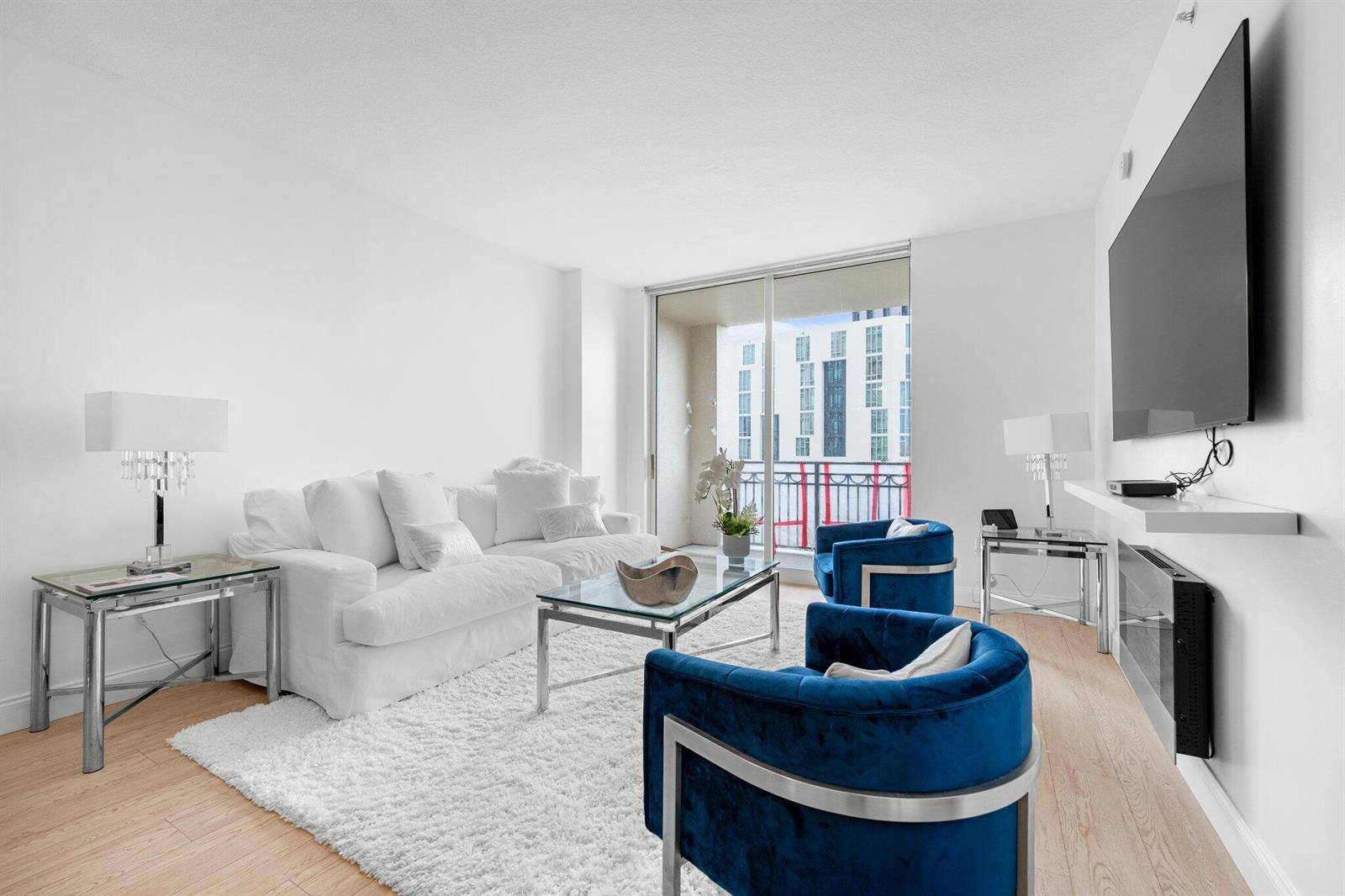 550 OkeechobeeWest Palm Beach - CITYPLACE SOUTH TOWER COND condo unit 612 - picture