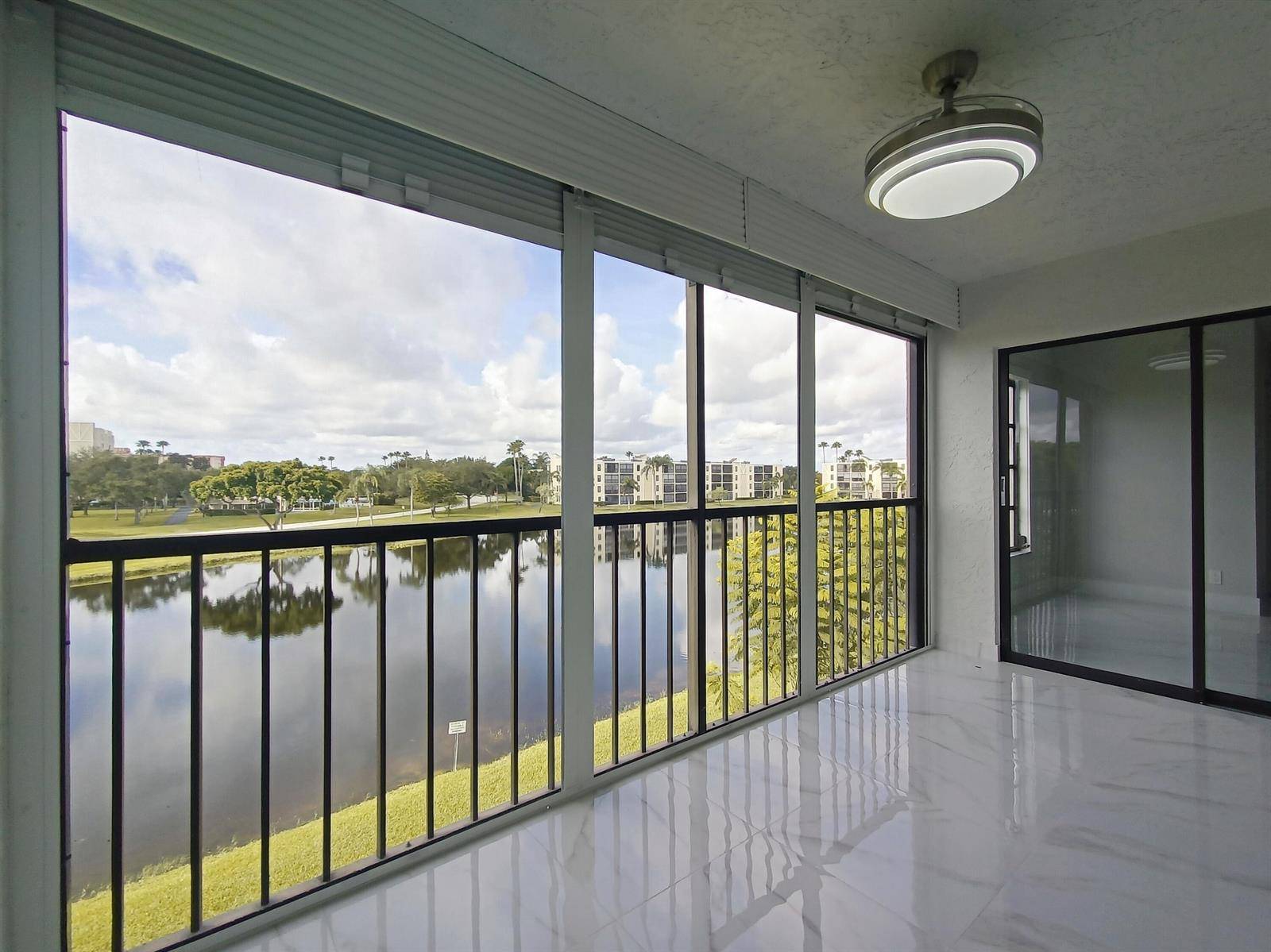 7320 AmberlyDelray Beach - HUNTINGTON LAKES SEC FOUR ,Huntington Lakes condo unit 305 - picture
