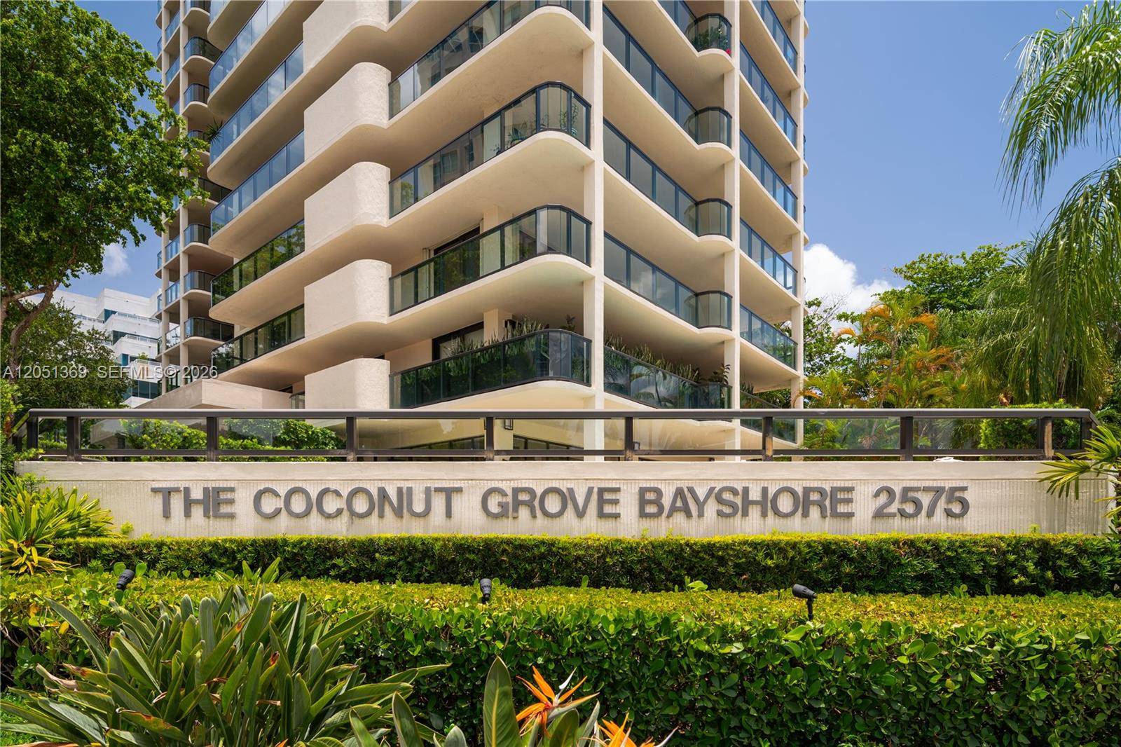 2575 S Bayshore DrCoconut Grove - THE COCONUT GROVE BAYSHORE condo unit 5B - picture