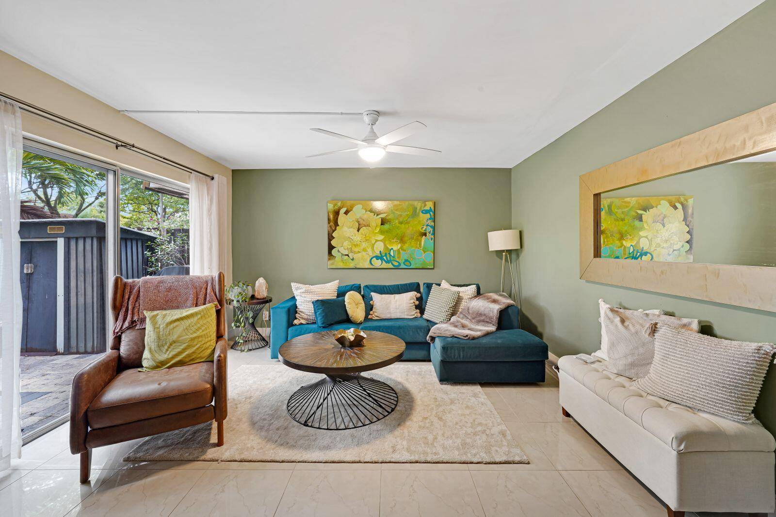 8910 SW 20thDavie - TRACT M-2 PLAT,Woodvale condo unit A-23 - picture