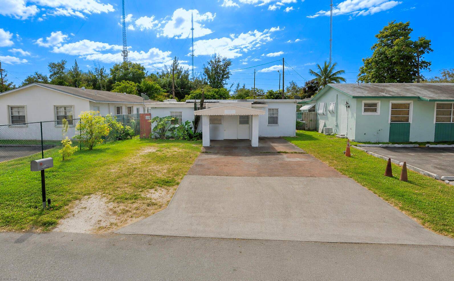 6142 SW 40thMiramar - picture