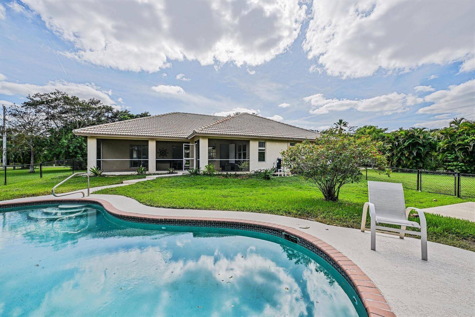 8671 155thPalm Beach Gardens - picture
