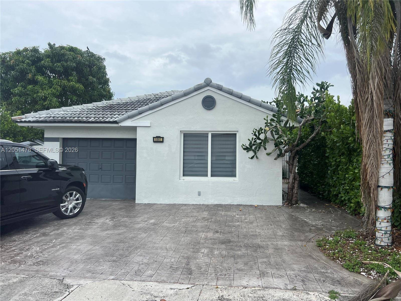 5861 SW 149th CtMiami - picture