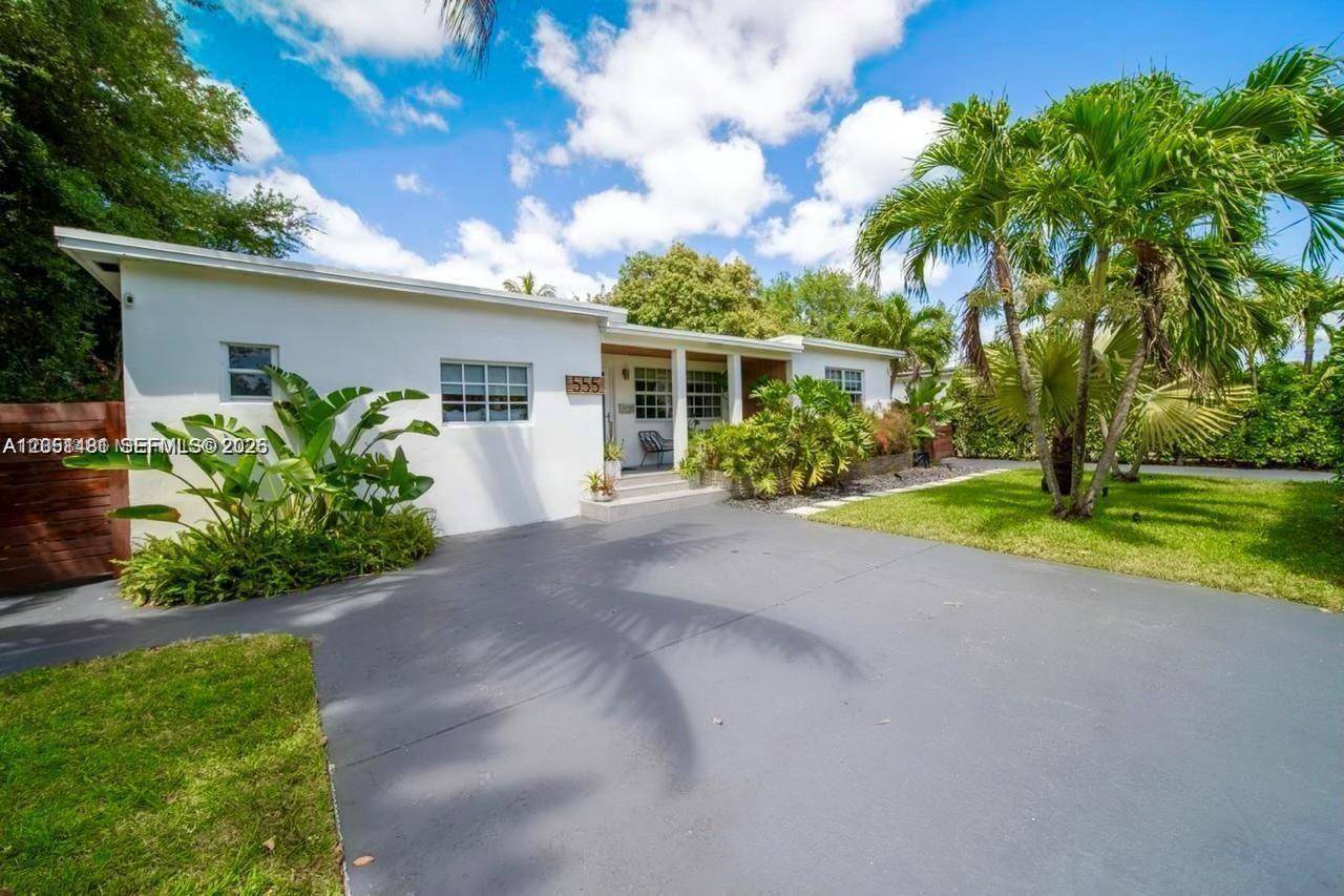 555 NE 127th StNorth Miami - picture