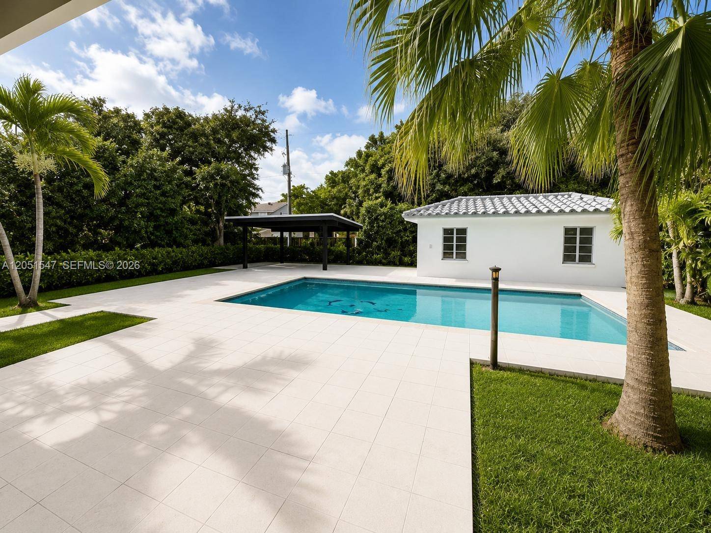 859 NE 115th StBiscayne Park - picture